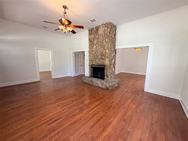 3919 Houston Street, Greenville, TX 75401