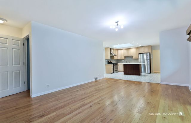 605 W GILBERT Road, Palatine, IL 60067