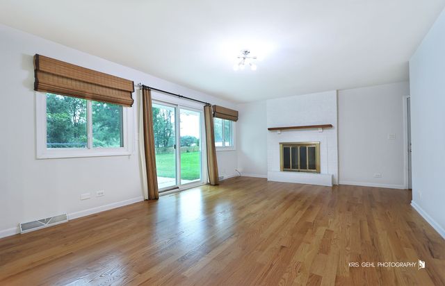 605 W GILBERT Road, Palatine, IL 60067