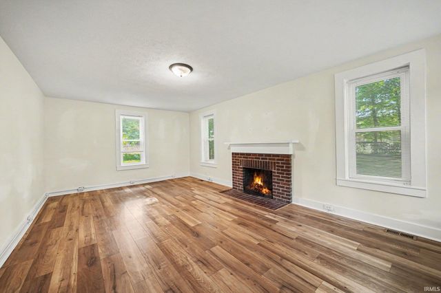 57072 County Road 13, Elkhart, IN 46516