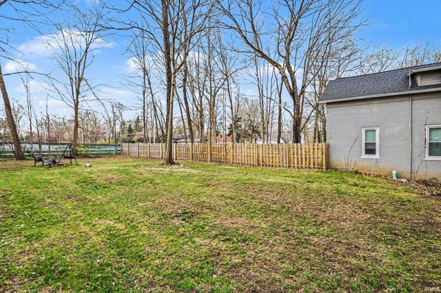 57072 County Road 13, Elkhart, IN 46516