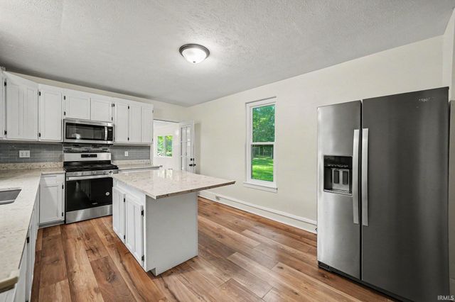 57072 County Road 13, Elkhart, IN 46516