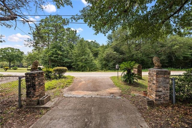 7926 Ridge Road, Saraland, AL 36571