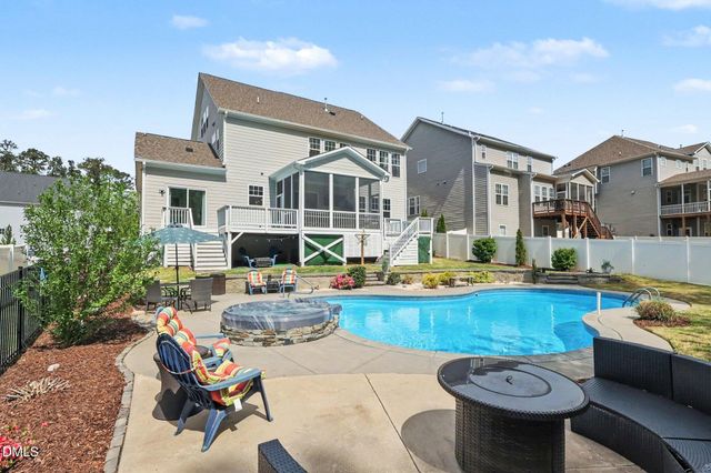 301 Harmony Creek Place, Apex, NC 27539