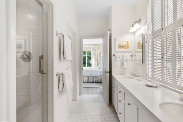 128 S Beach Road, Jupiter Island, FL 33455