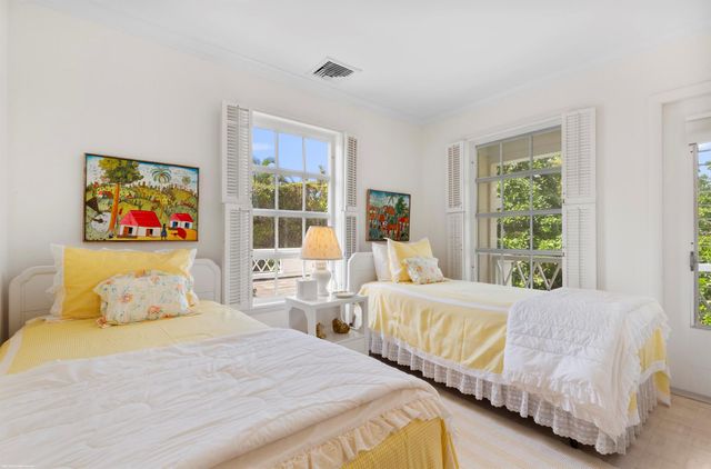 128 S Beach Road, Jupiter Island, FL 33455