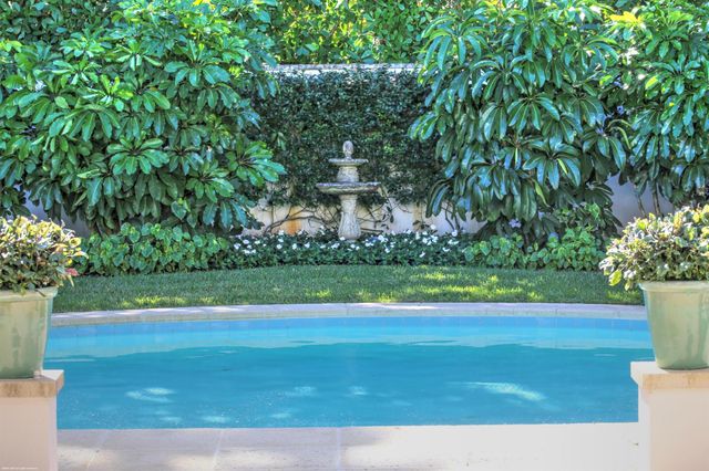 128 S Beach Road, Jupiter Island, FL 33455