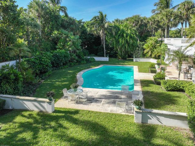 128 S Beach Road, Jupiter Island, FL 33455