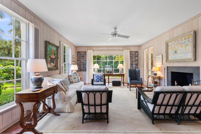 128 S Beach Road, Jupiter Island, FL 33455