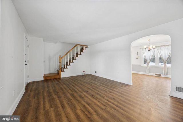 606 W SPRINGFIELD RD, Springfield, PA 19064