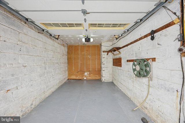 606 W SPRINGFIELD RD, Springfield, PA 19064