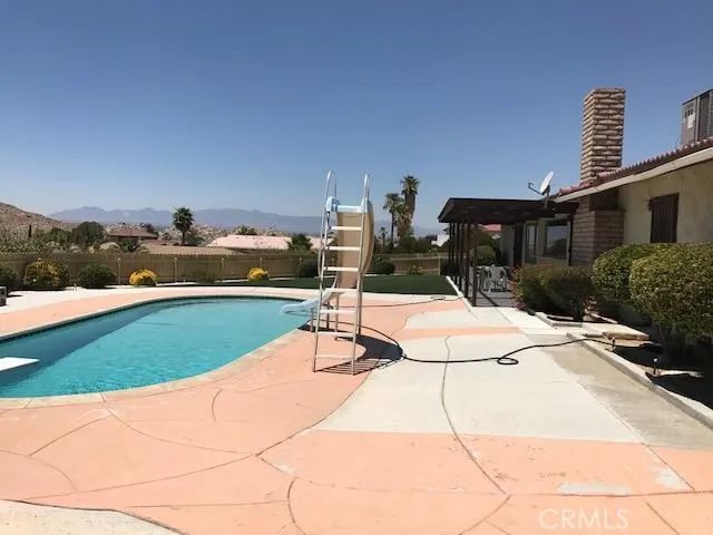 17787 Siskiyou Road, Apple Valley, CA 92307