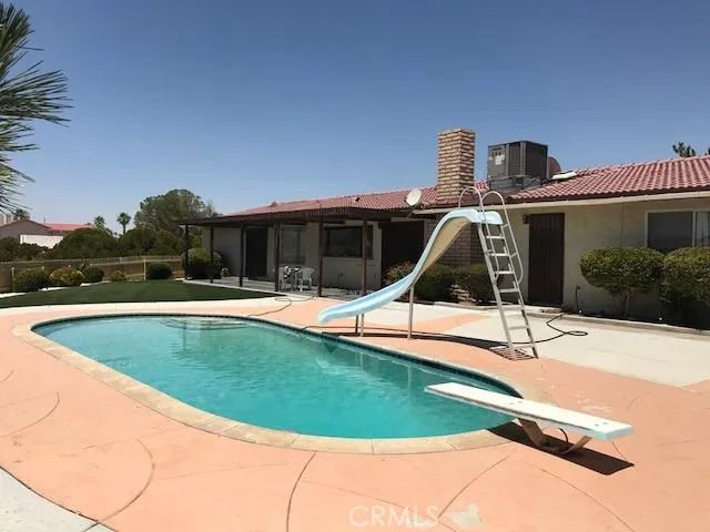 17787 Siskiyou Road, Apple Valley, CA 92307