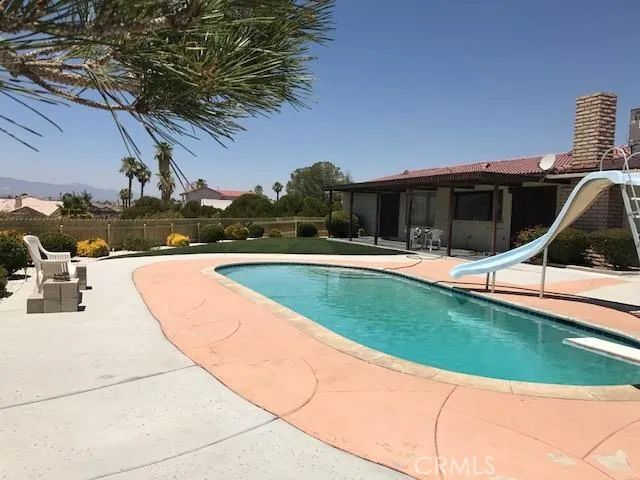 17787 Siskiyou Road, Apple Valley, CA 92307