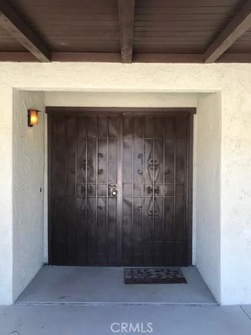 17787 Siskiyou Road, Apple Valley, CA 92307