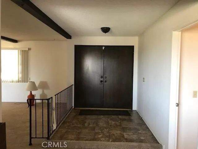 17787 Siskiyou Road, Apple Valley, CA 92307