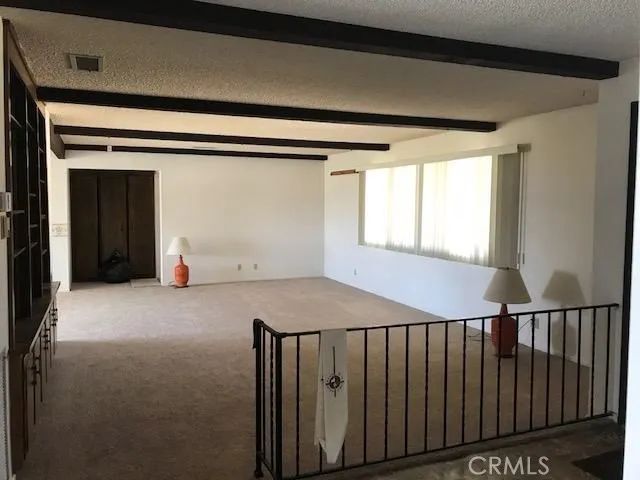 17787 Siskiyou Road, Apple Valley, CA 92307