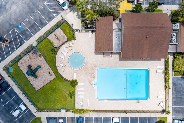 782 VILLAGE LAKE TERRACE N 103, St Petersburg, FL 33716