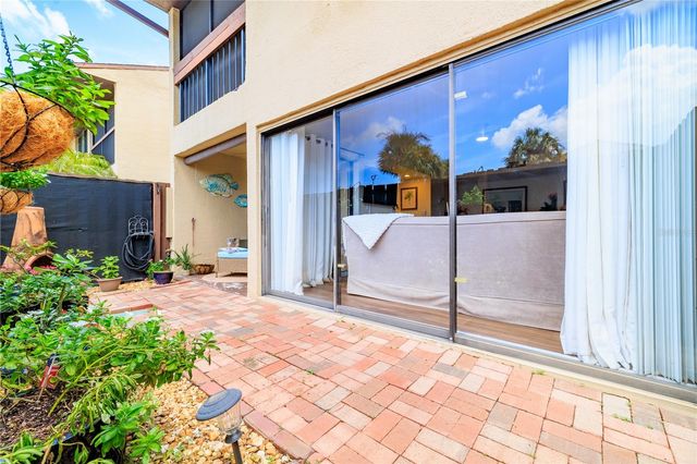 782 VILLAGE LAKE TERRACE N 103, St Petersburg, FL 33716