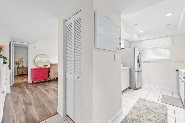 782 VILLAGE LAKE TERRACE N 103, St Petersburg, FL 33716