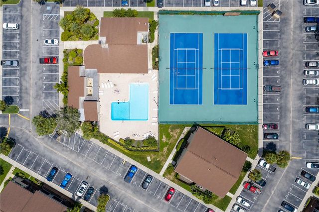 782 VILLAGE LAKE TERRACE N 103, St Petersburg, FL 33716