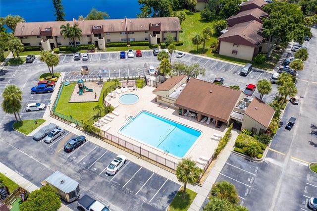 782 VILLAGE LAKE TERRACE N 103, St Petersburg, FL 33716