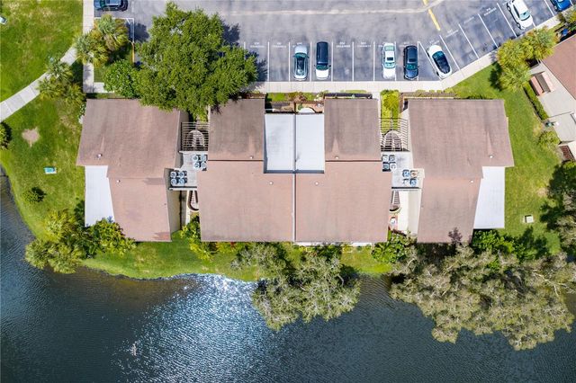 782 VILLAGE LAKE TERRACE N 103, St Petersburg, FL 33716