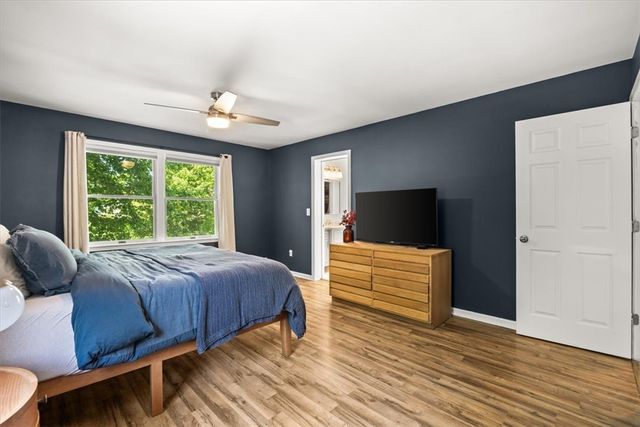 2 Lafayette Drive, Bristol, RI 02809
