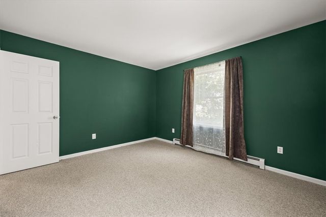 2 Lafayette Drive, Bristol, RI 02809