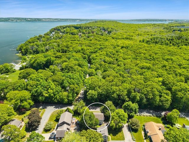 2 Lafayette Drive, Bristol, RI 02809