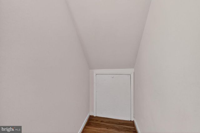 1245 WILSHIRE DR, Herndon, VA 20170