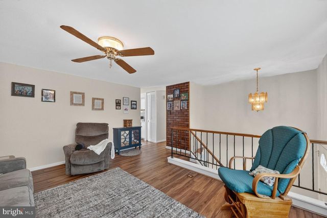 1245 WILSHIRE DR, Herndon, VA 20170