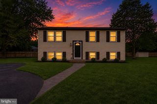 1245 WILSHIRE DR, Herndon, VA 20170