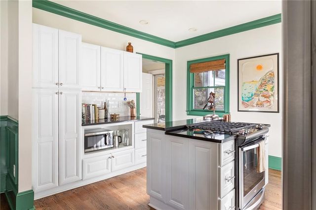 742 Pearce SW Street, Atlanta, GA 30310