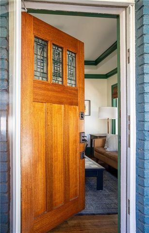 742 Pearce SW Street, Atlanta, GA 30310