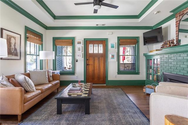 742 Pearce SW Street, Atlanta, GA 30310