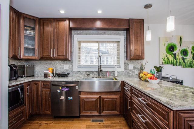 431 N Northwest Highway B, Park Ridge, IL 60068
