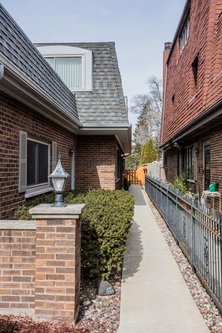 431 N Northwest Highway B, Park Ridge, IL 60068