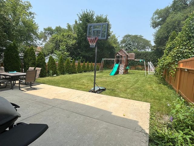 431 N Northwest Highway B, Park Ridge, IL 60068