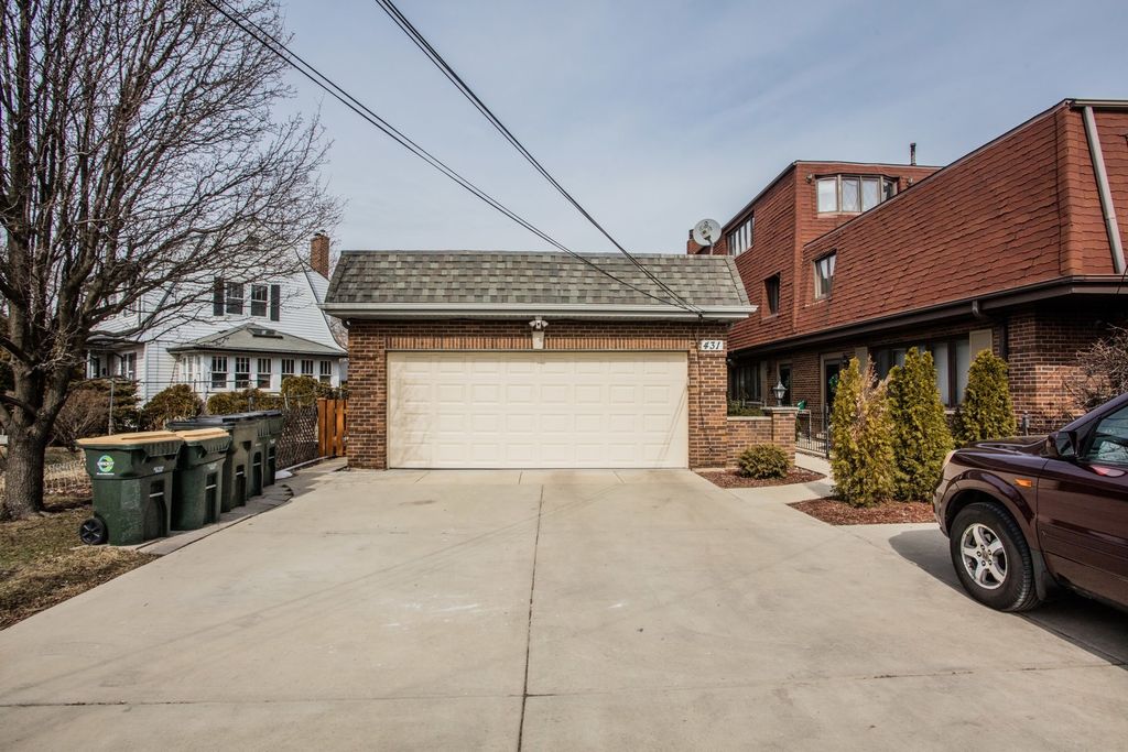 431 N Northwest Highway B, Park Ridge, IL 60068