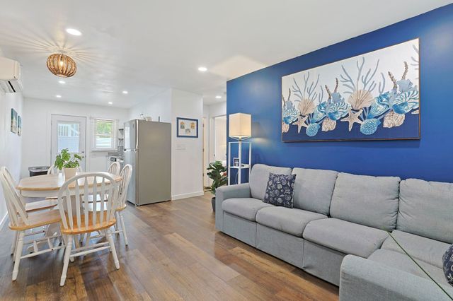 4610 Seaview St., North Myrtle Beach, SC 29582