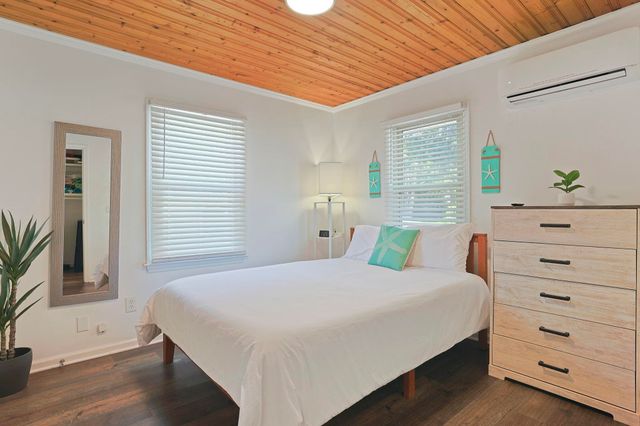 4610 Seaview St., North Myrtle Beach, SC 29582