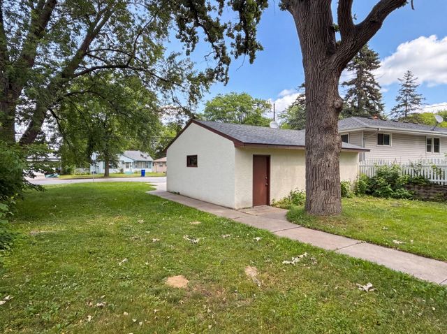 1587 Hudson Road, Saint Paul, MN 55106