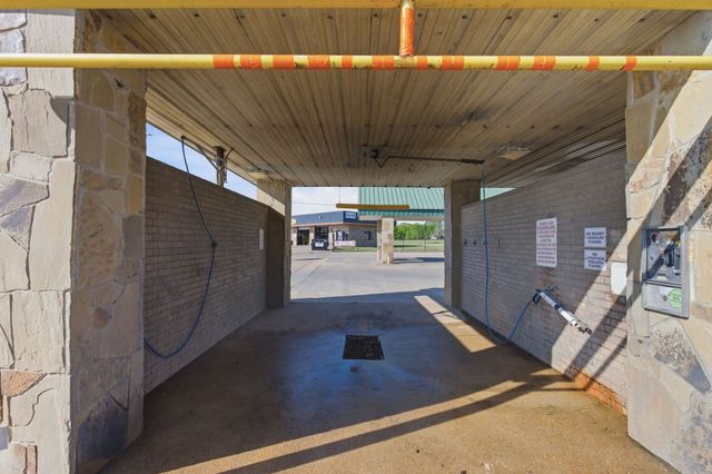 315 W Lennon, Emory, TX 75440