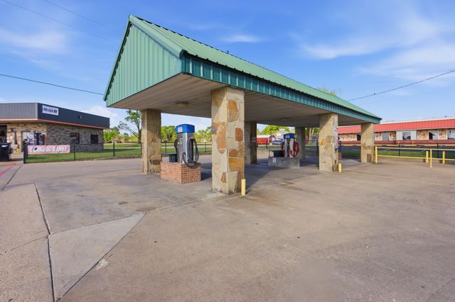 315 W Lennon, Emory, TX 75440
