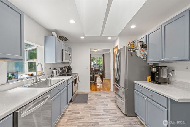 27507 72nd Avenue E, Graham, WA 98338