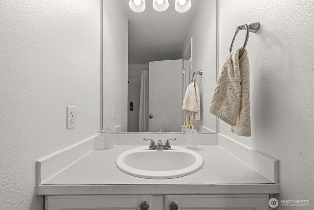 27507 72nd Avenue E, Graham, WA 98338