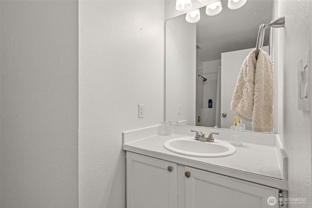 27507 72nd Avenue E, Graham, WA 98338