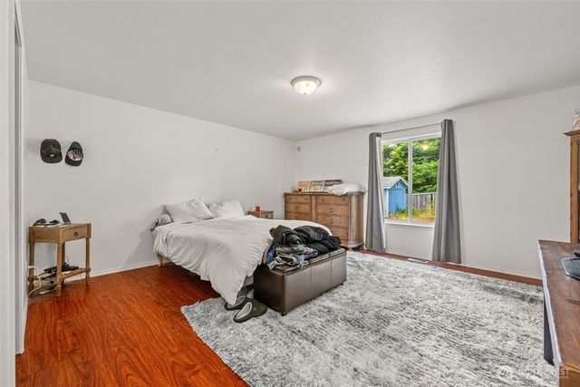 27507 72nd Avenue E, Graham, WA 98338