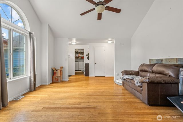 27507 72nd Avenue E, Graham, WA 98338